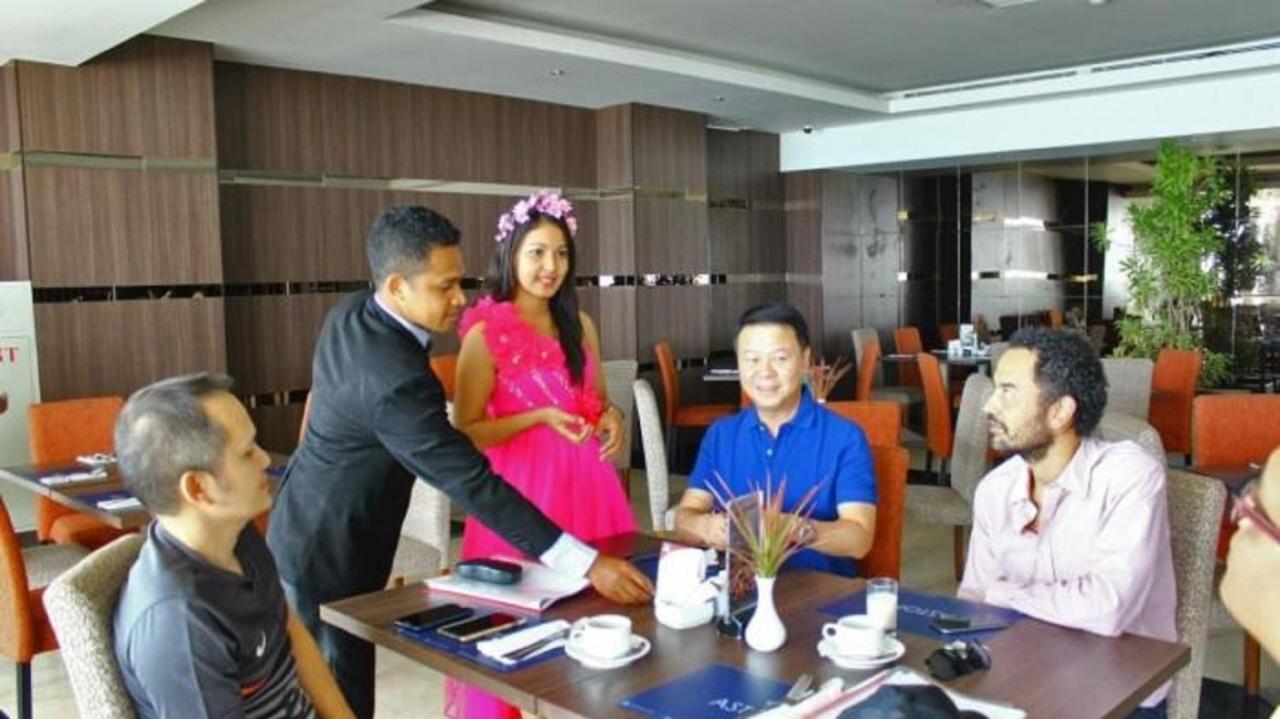 Aston Kupang Hotel & Convention Center Zewnętrze zdjęcie