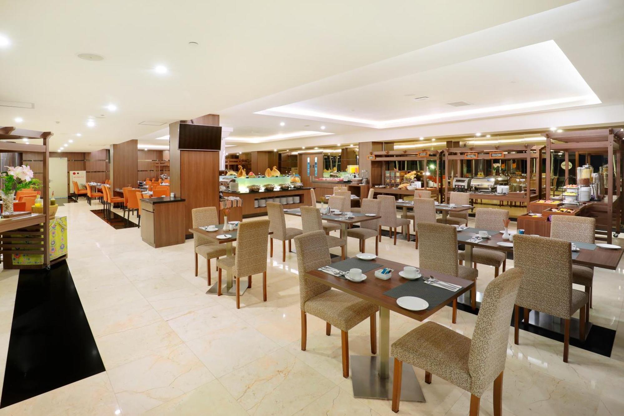 Aston Kupang Hotel & Convention Center Zewnętrze zdjęcie